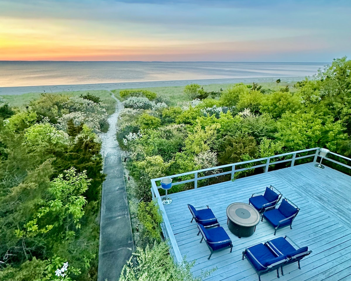Ocean House private oceanfront deck overlooking Long Island Sound